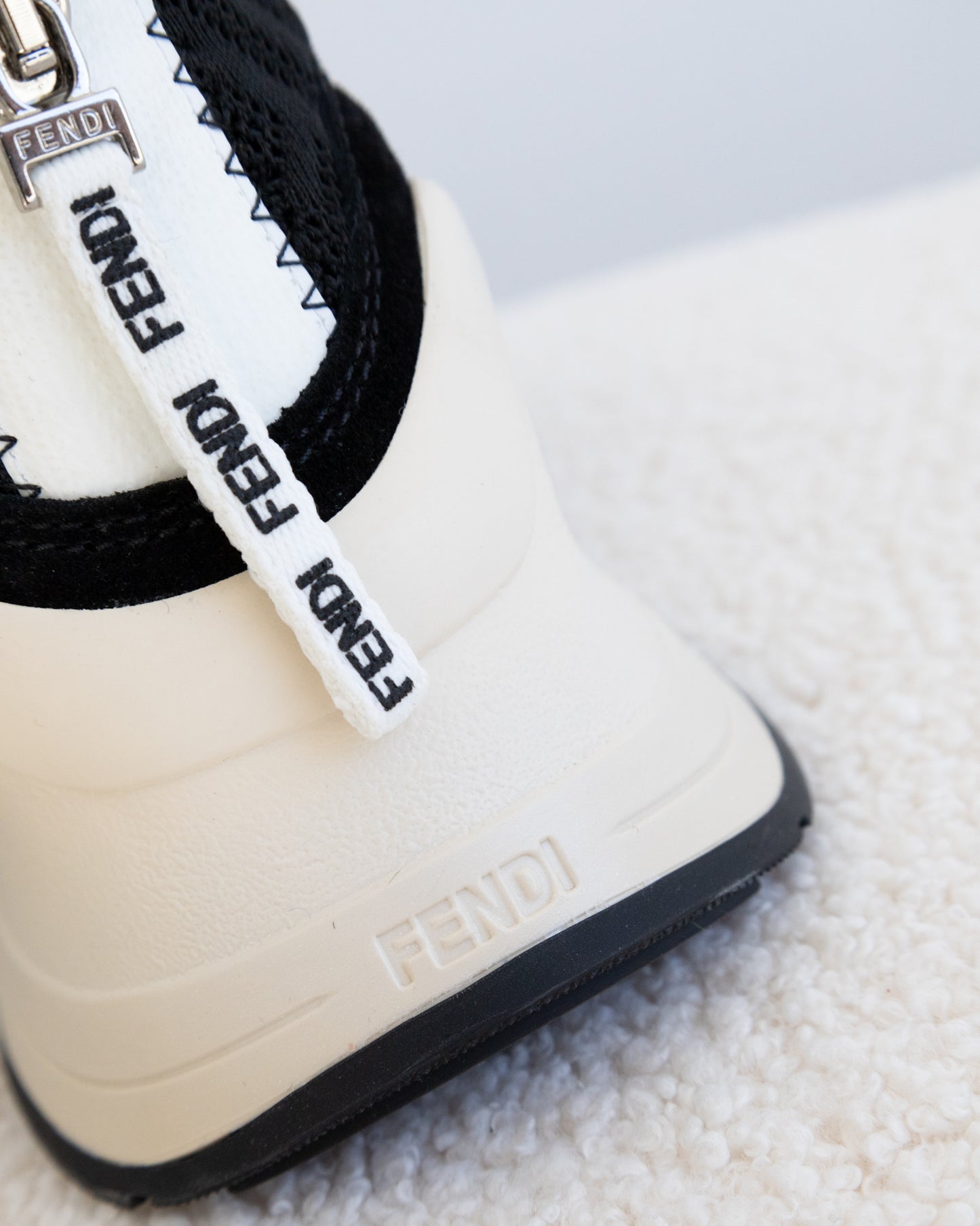 FENDI FFluid Sneakers 36