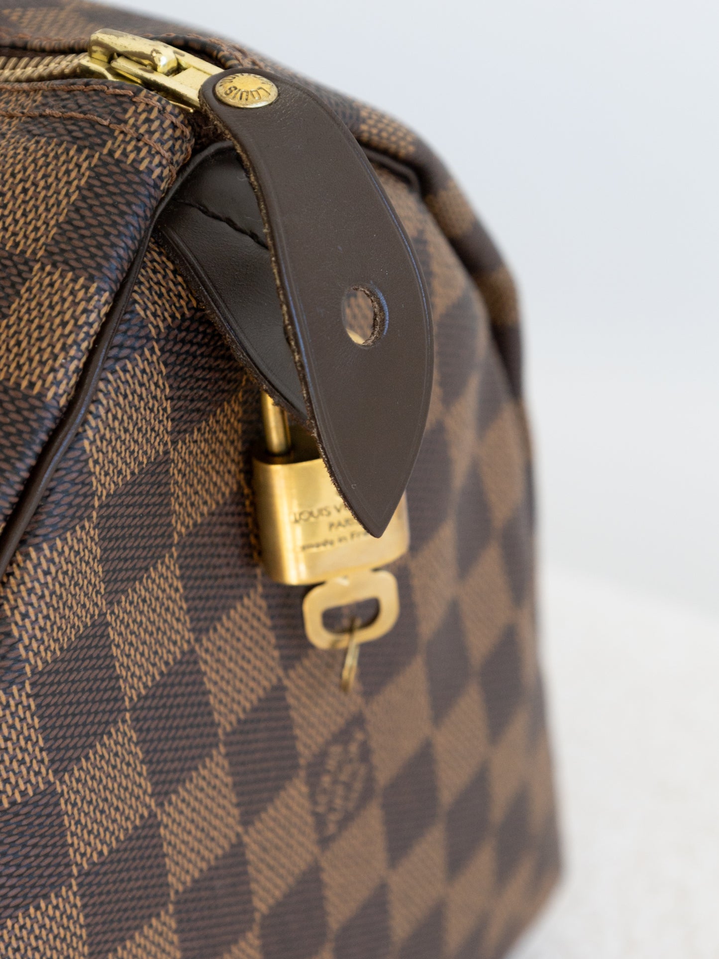 LOUIS VUITTON Speedy 30