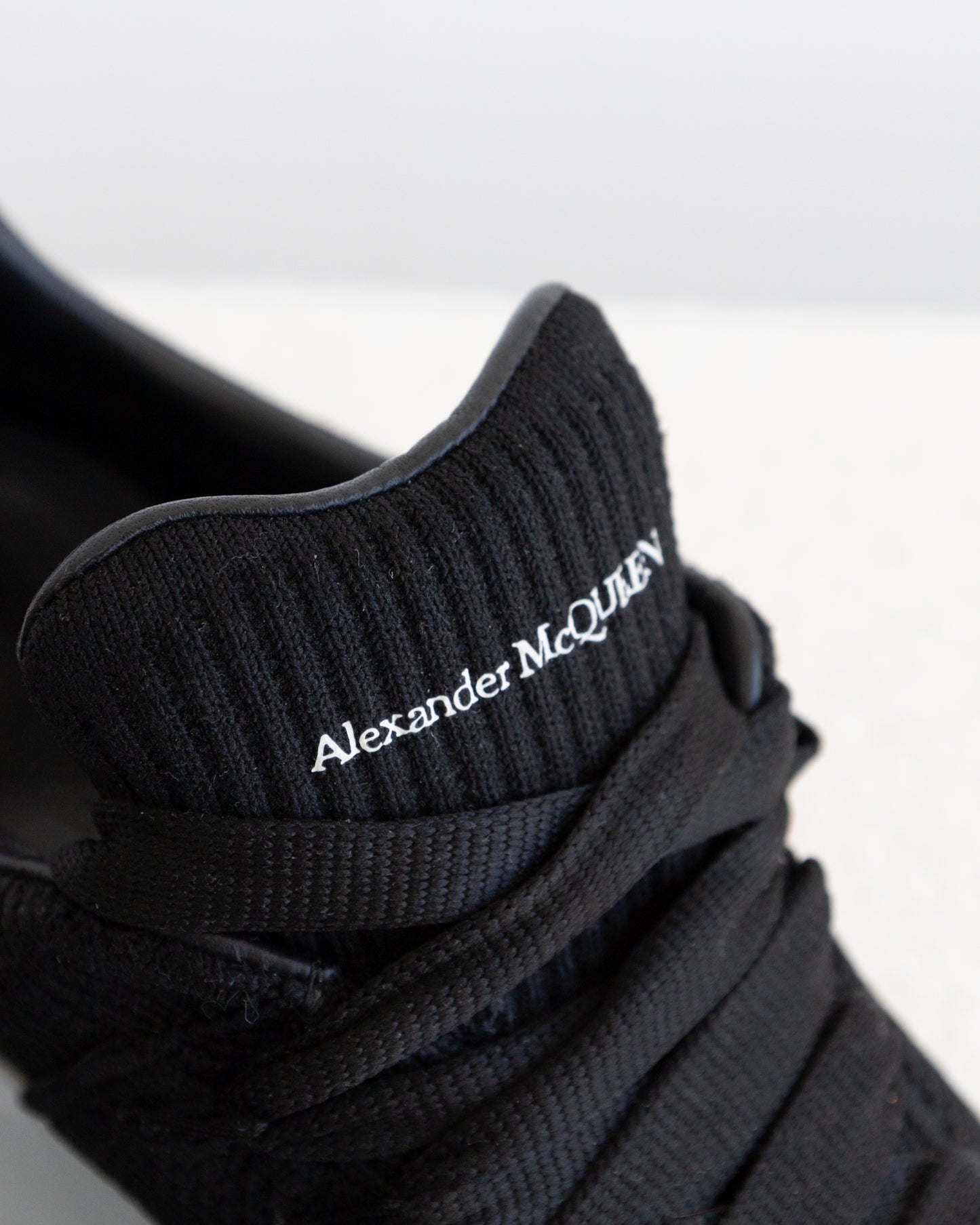 ALEXANDER McQUEEN Oversized 37