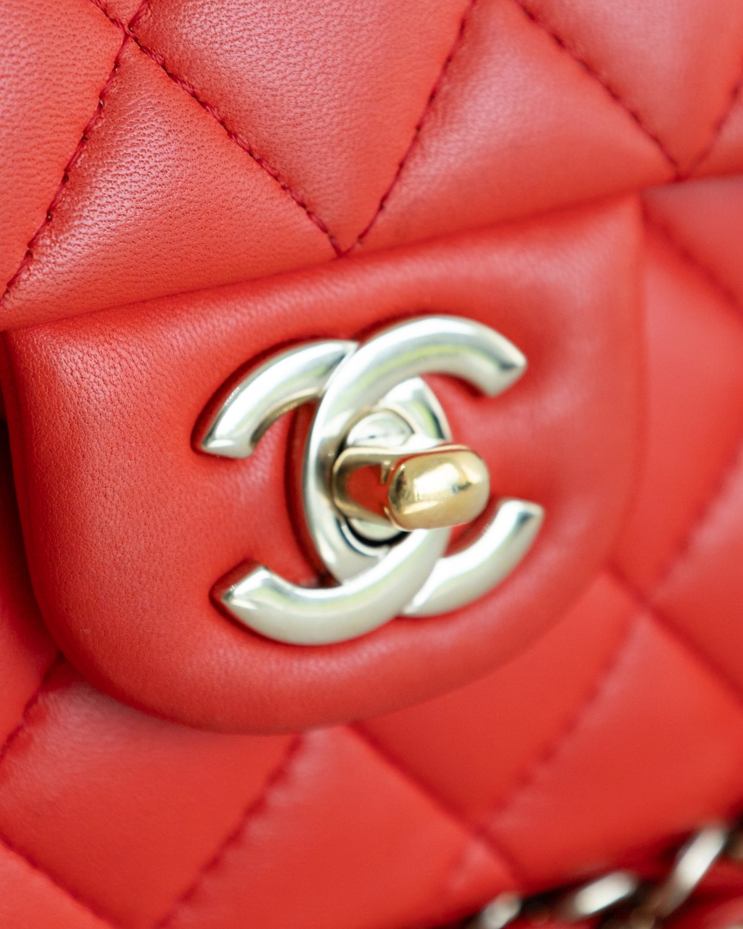 CHANEL Classic Flap