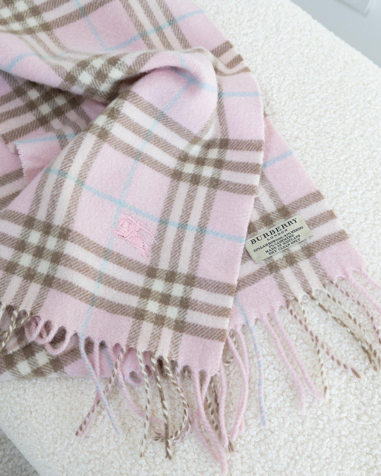 BURBERRY Scarf