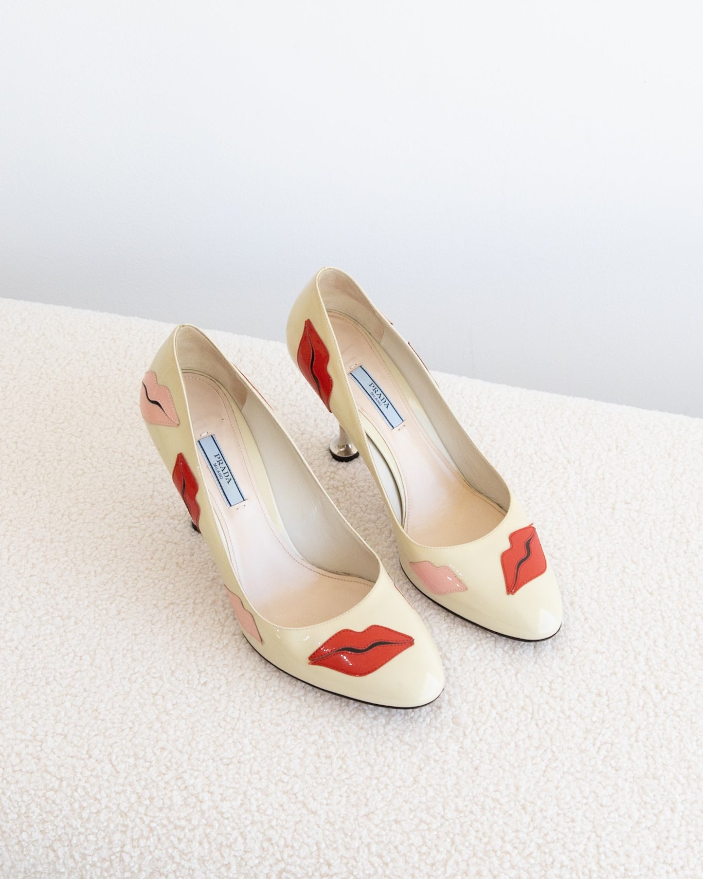 PRADA Lip Pumps 40