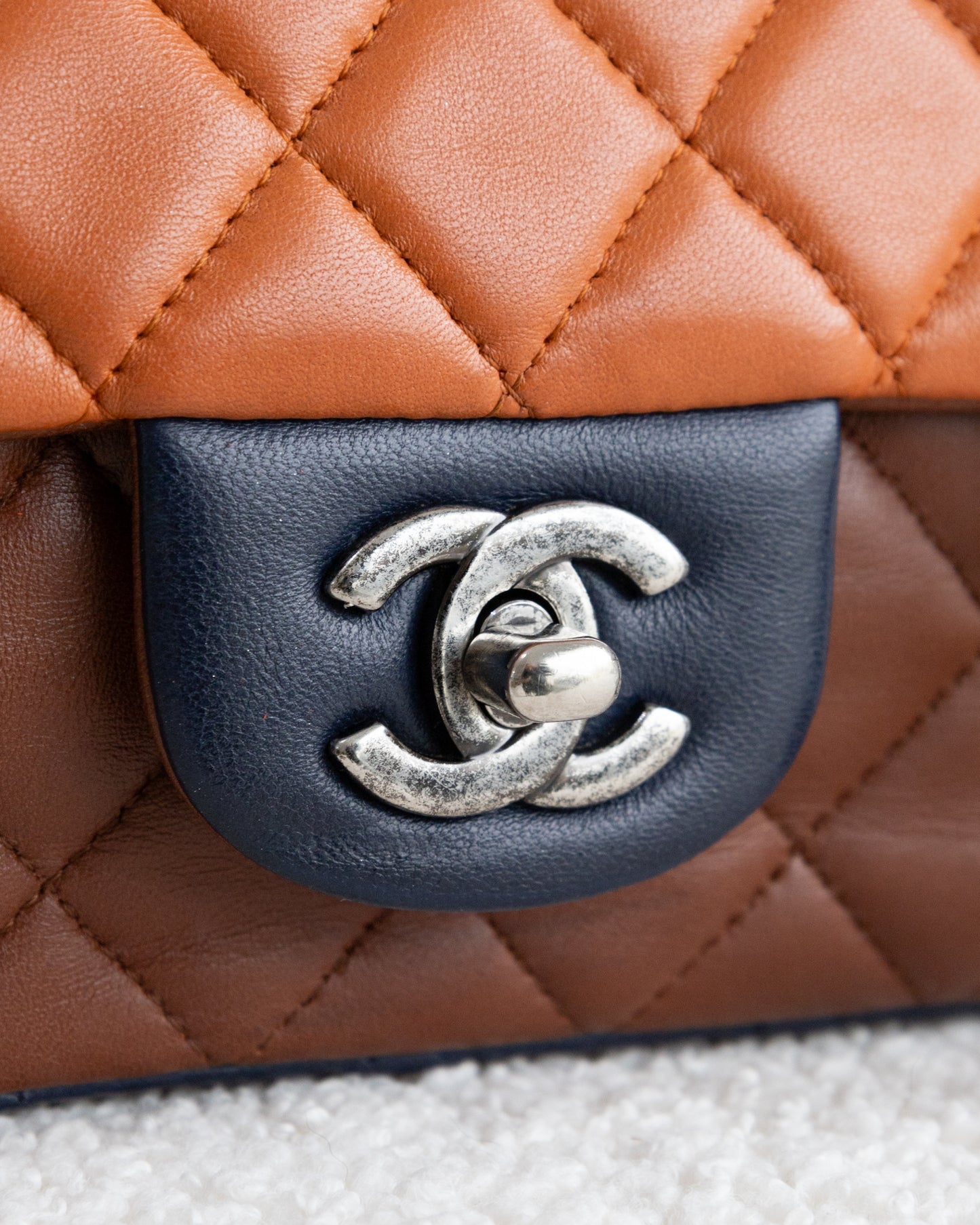 CHANEL Mini Classic