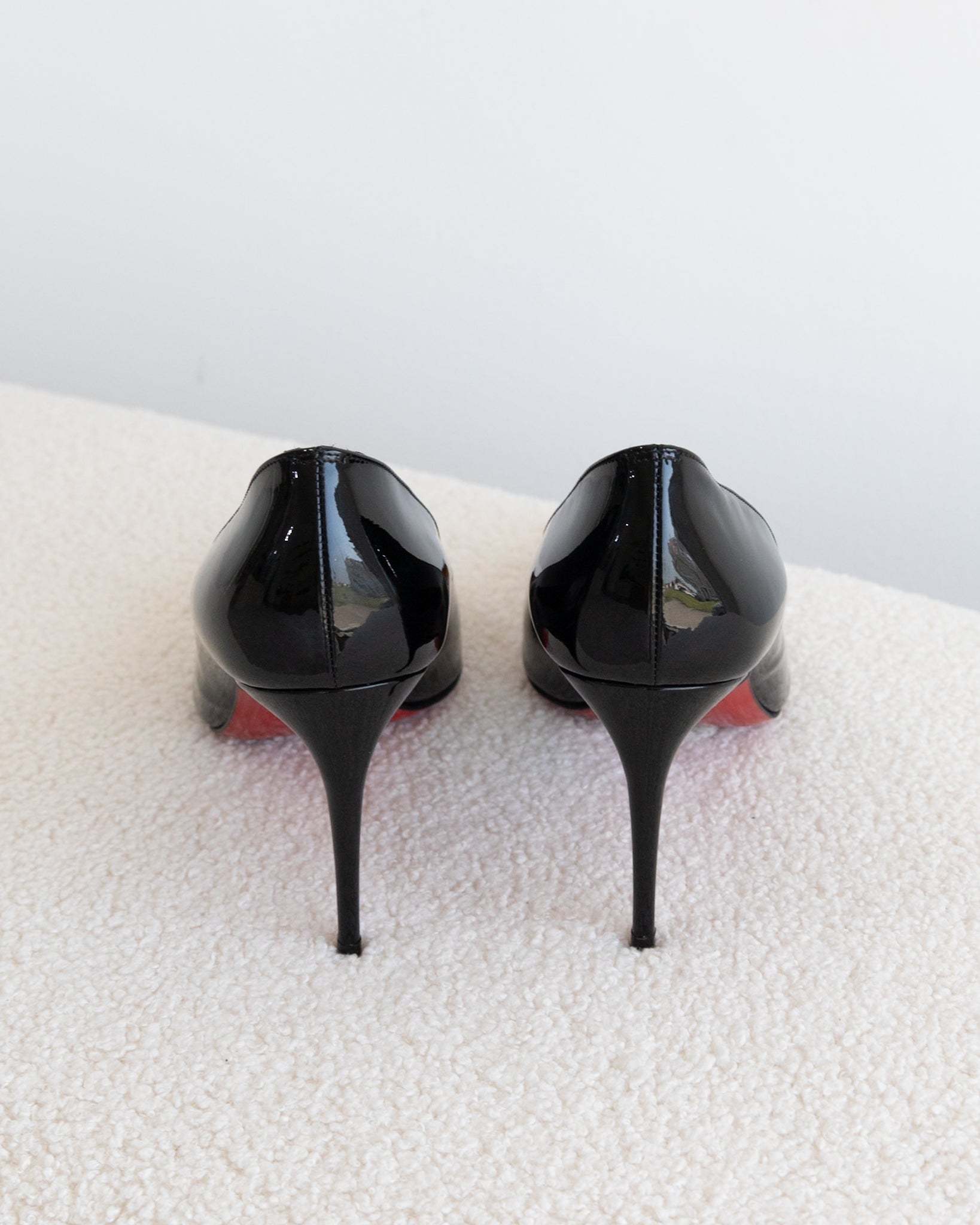 CHRISTIAN LOUBOUTIN Kate 39,5 - THE VOG CLOSET