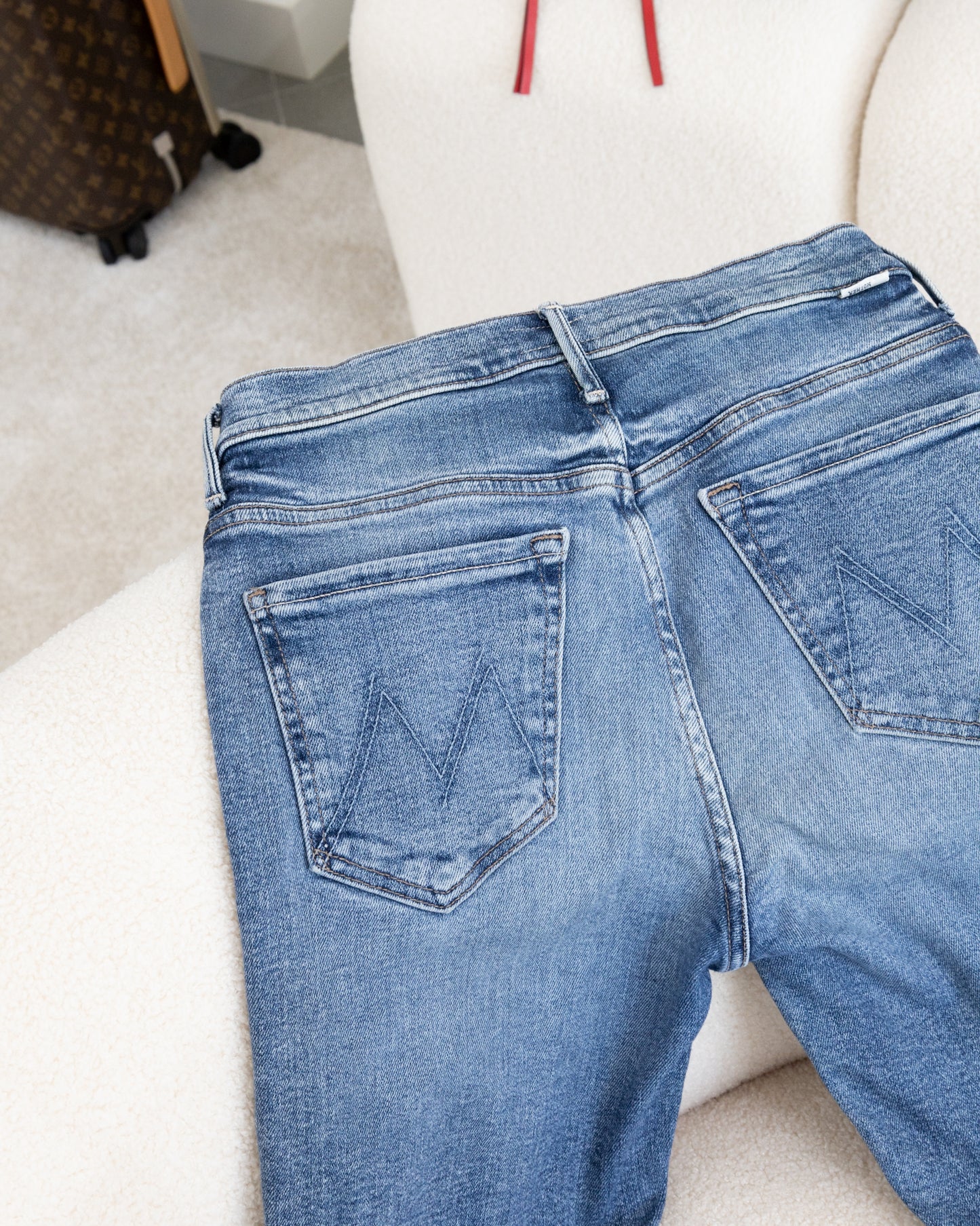 MOTHER Jeans 34 - THE VOG CLOSET