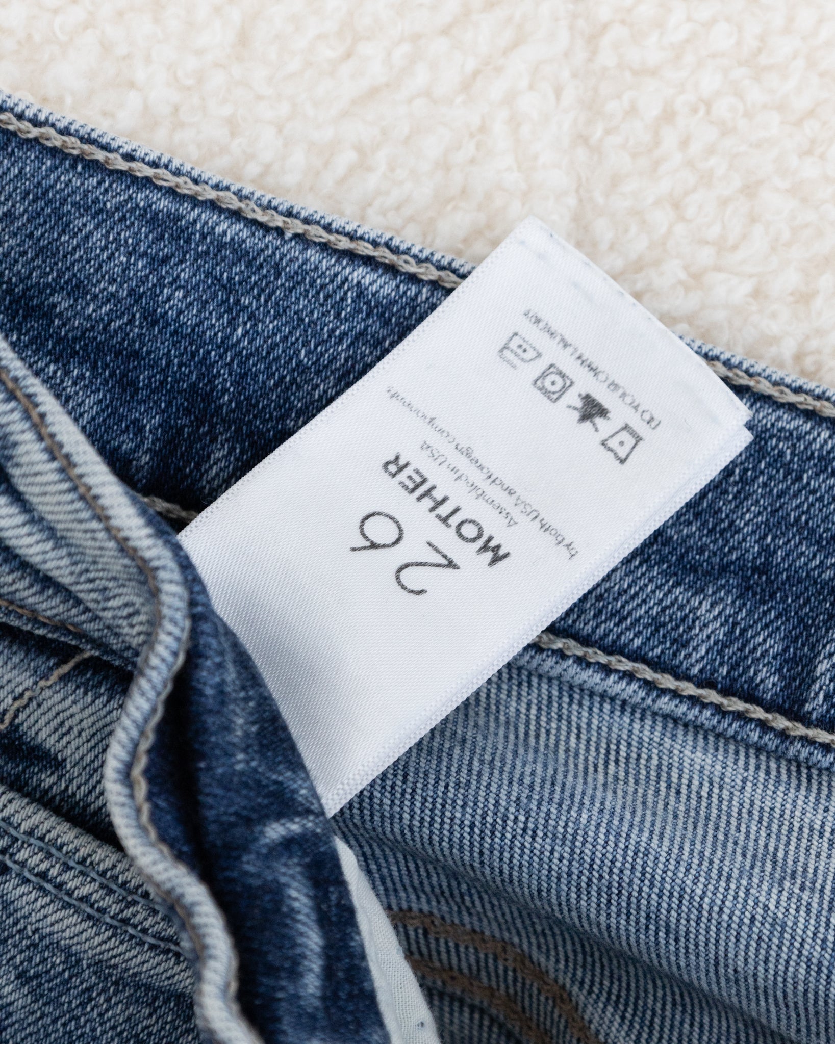 MOTHER Jeans 34 - THE VOG CLOSET