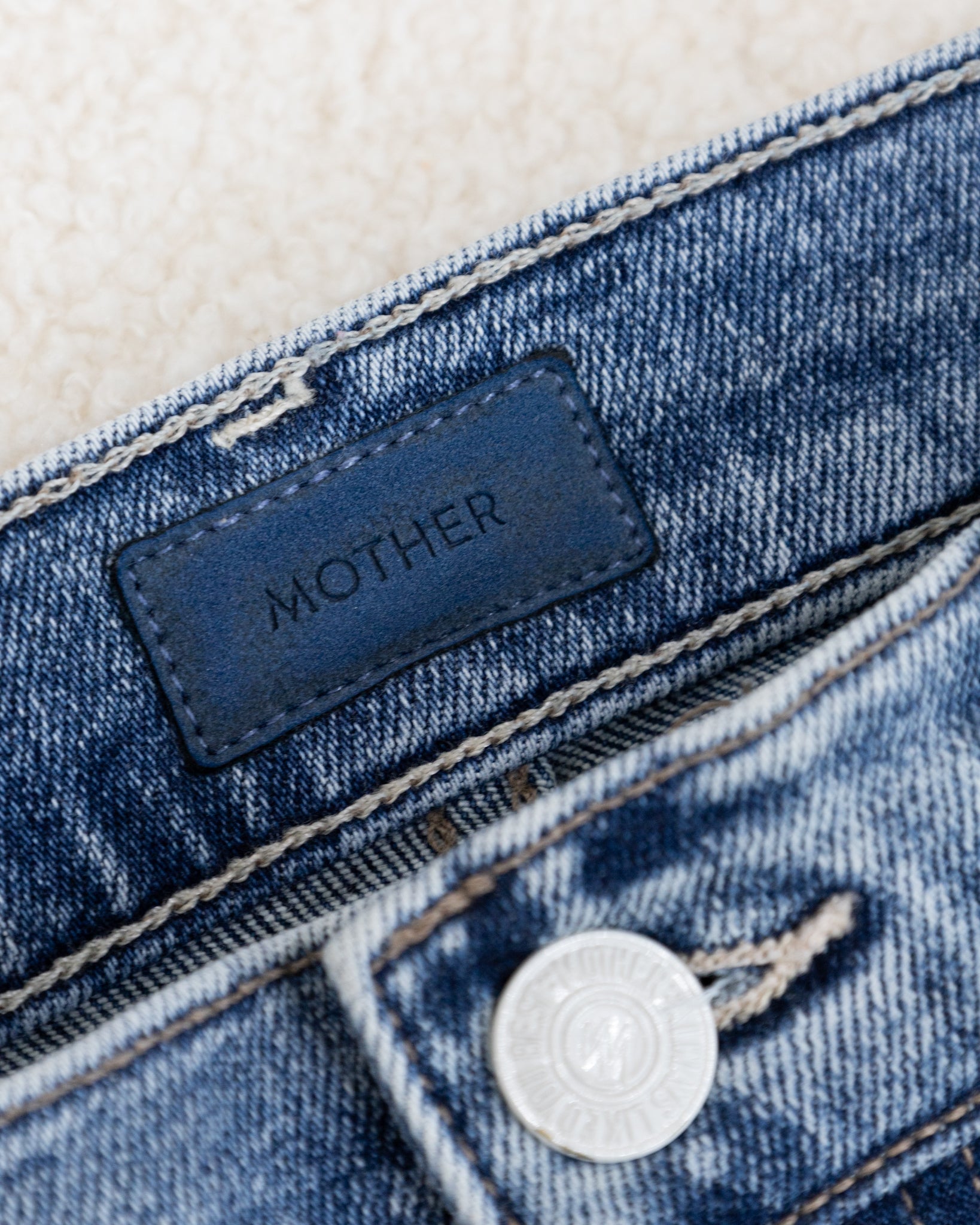 MOTHER Jeans 34 - THE VOG CLOSET